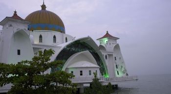 マラッカ　海の上のモスク  atu.jpg